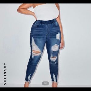 SHEIN comfortable jeans with elastic waist. Size OXL  (12-14)